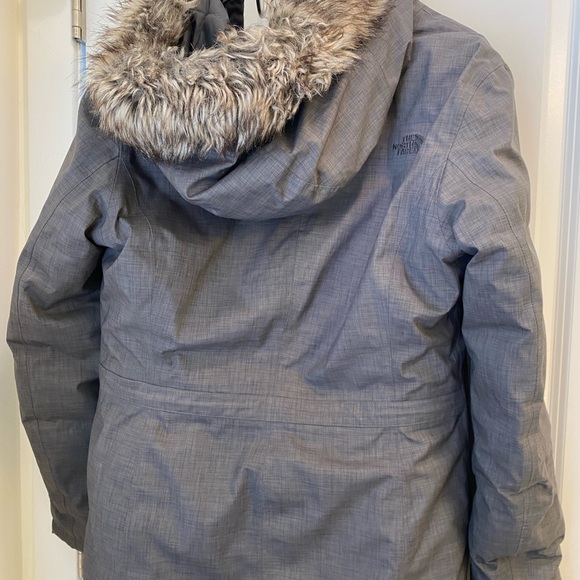 The north face winter jacket - Picture 2 of 3